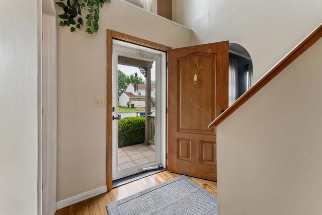 1787 Westbrook Village Drive, Columbus, OH 43228