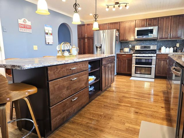 1787 Westbrook Village Drive, Columbus, OH 43228