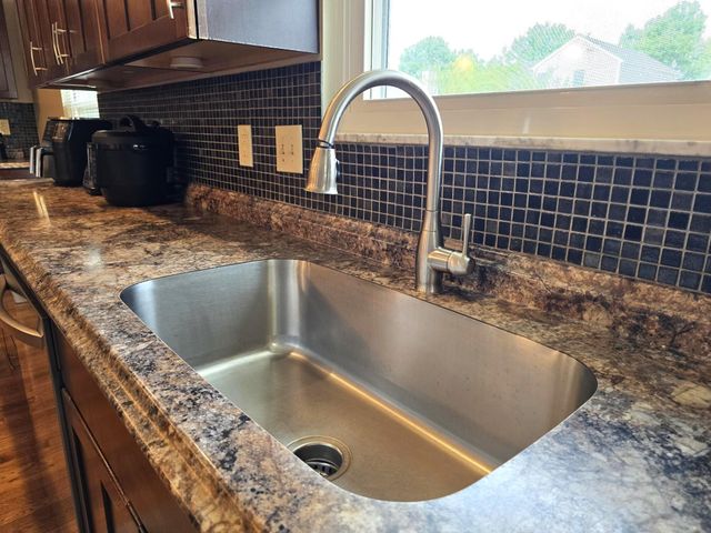 1787 Westbrook Village Drive, Columbus, OH 43228