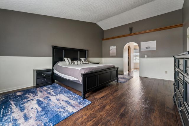 1787 Westbrook Village Drive, Columbus, OH 43228