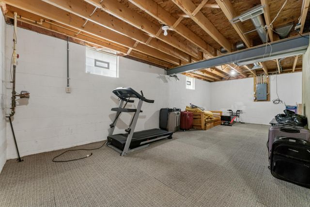 1787 Westbrook Village Drive, Columbus, OH 43228