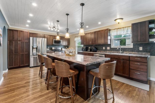 1787 Westbrook Village Drive, Columbus, OH 43228