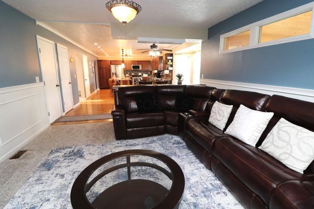 1787 Westbrook Village Drive, Columbus, OH 43228