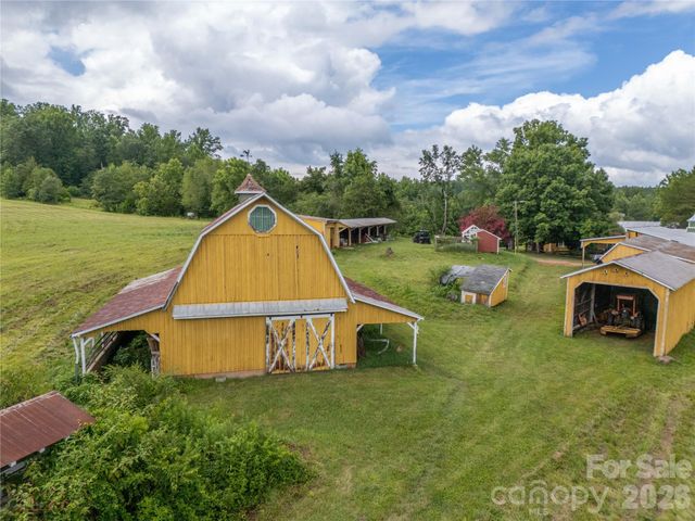 717 Frog Creek Road, Union Mills, NC 28167