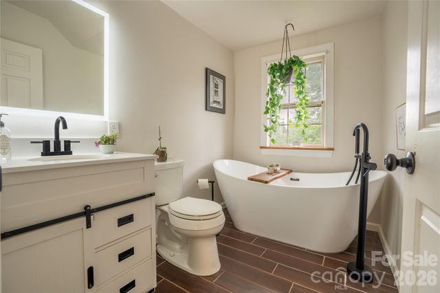 717 Frog Creek Road, Union Mills, NC 28167