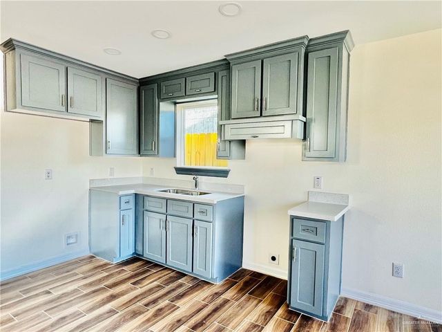 830 N Martinez Avenue, Weslaco, TX 78596