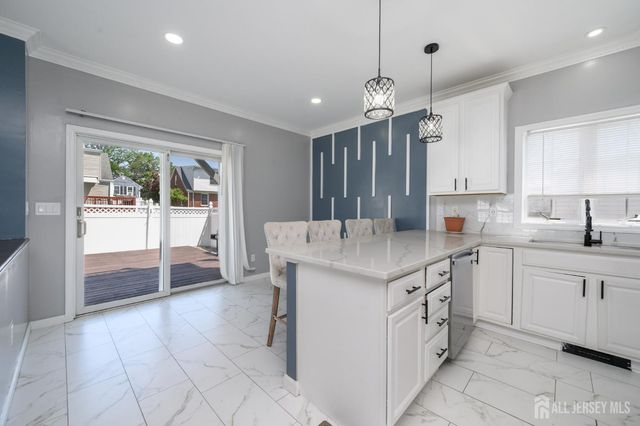 32 Dorothy Street, Carteret, NJ 07008