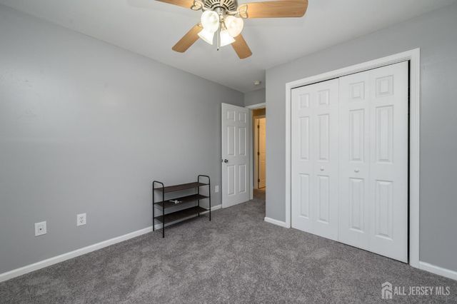 32 Dorothy Street, Carteret, NJ 07008