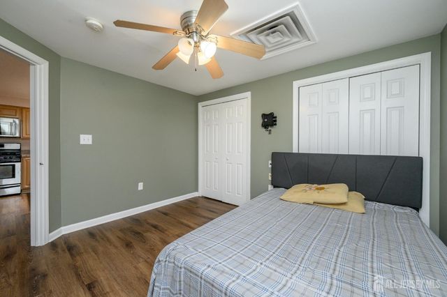 32 Dorothy Street, Carteret, NJ 07008
