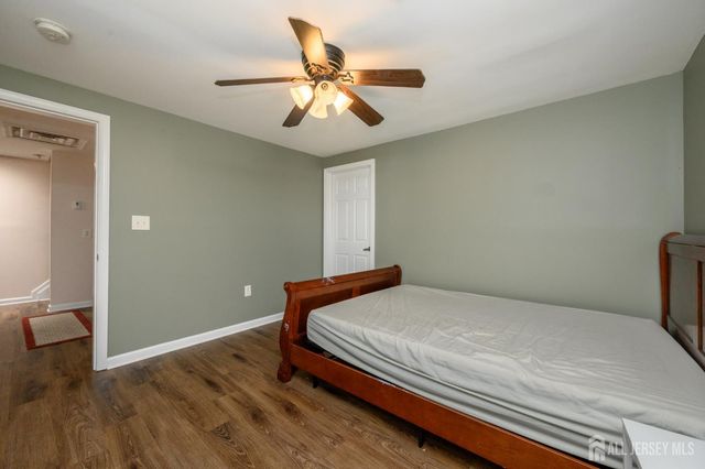 32 Dorothy Street, Carteret, NJ 07008