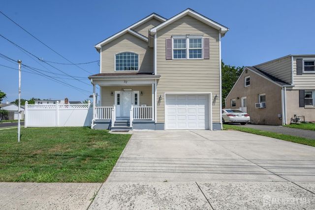 32 Dorothy Street, Carteret, NJ 07008