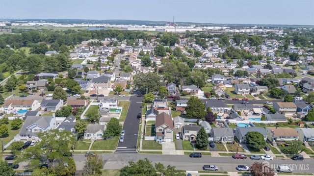 32 Dorothy Street, Carteret, NJ 07008