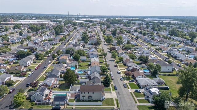 32 Dorothy Street, Carteret, NJ 07008