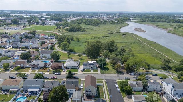 32 Dorothy Street, Carteret, NJ 07008