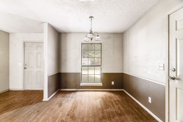 302 Cripple Creek, Powderly, TX 75473