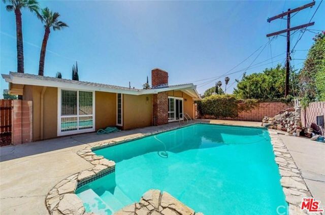 6761 Lurline Avenue, Winnetka (los Angeles), CA 91306