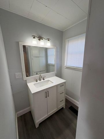 92 S 3rd Street, Newark, OH 43055