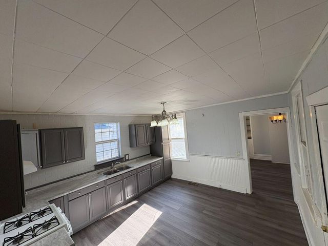 92 S 3rd Street, Newark, OH 43055