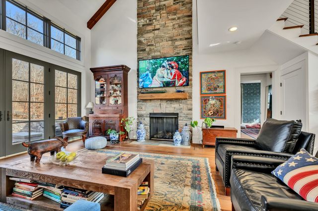 712 Highway 48, S, Dickson, TN 37055