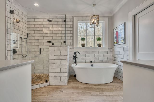 712 Highway 48, S, Dickson, TN 37055