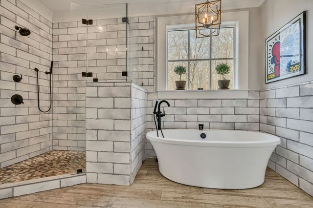 712 Highway 48, S, Dickson, TN 37055