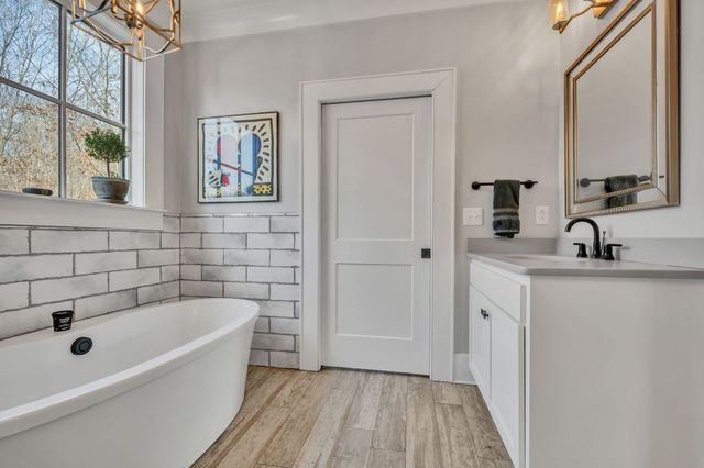 712 Highway 48, S, Dickson, TN 37055