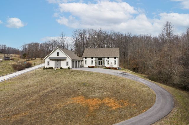 712 Highway 48, S, Dickson, TN 37055