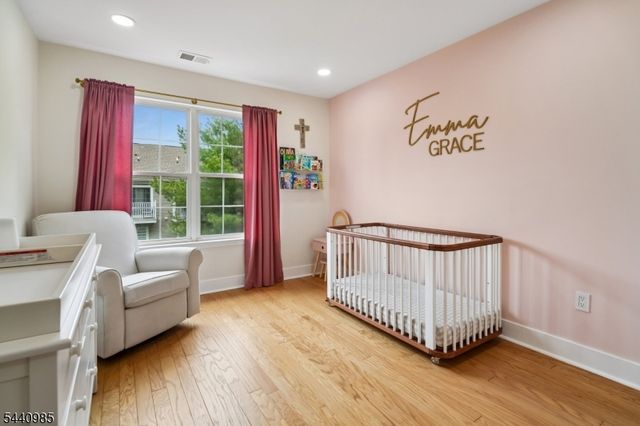 816 Firethorn Dr, Union Twp., NJ 07083