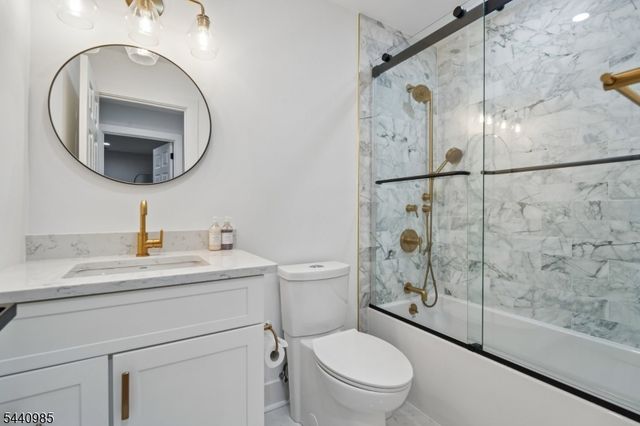 816 Firethorn Dr, Union Twp., NJ 07083