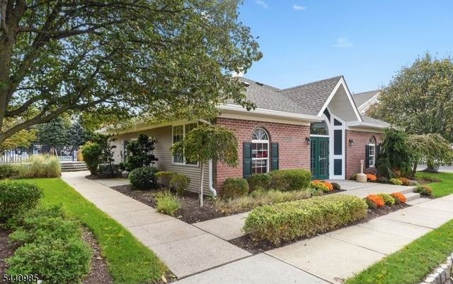 816 Firethorn Dr, Union Twp., NJ 07083