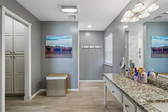 6451 E Post Oak Road, Noble, OK 73068