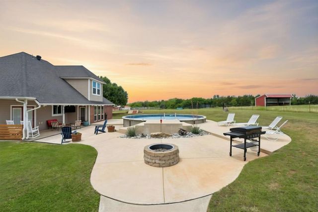 6451 E Post Oak Road, Noble, OK 73068