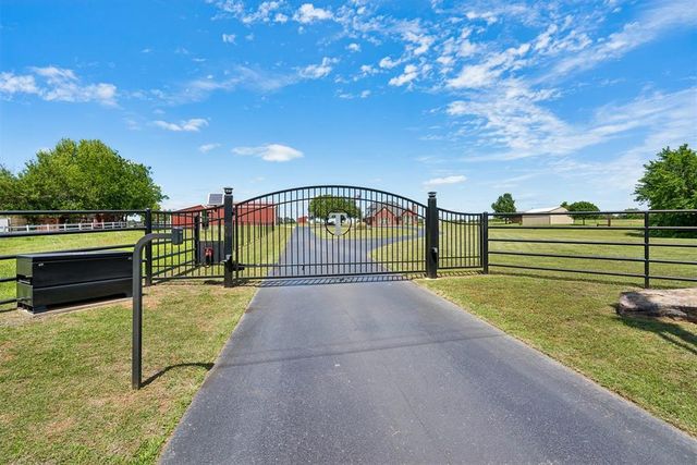 6451 E Post Oak Road, Noble, OK 73068