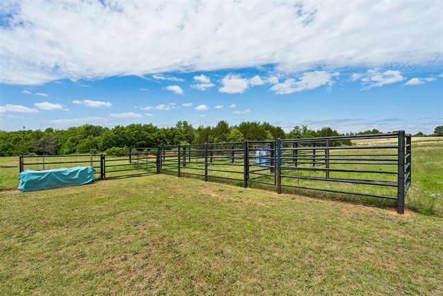 6451 E Post Oak Road, Noble, OK 73068