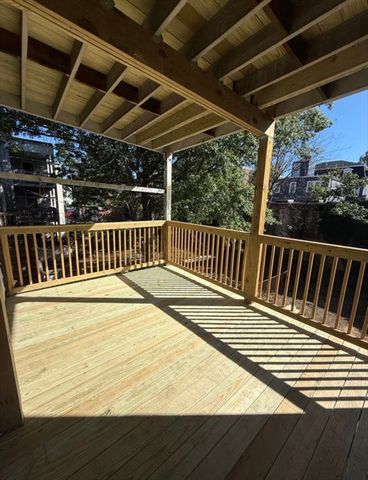 885 E Broadway, Boston, MA 02127