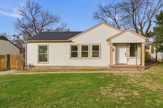 617 Ouida Street, Grand Prairie, TX 75051