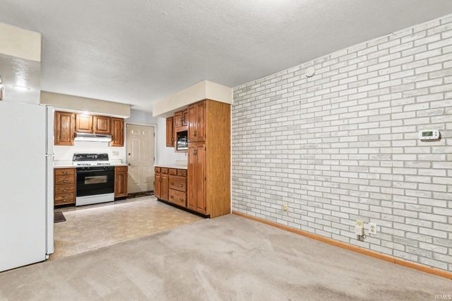 511 S BROOK Avenue, Mishawaka, IN 46544