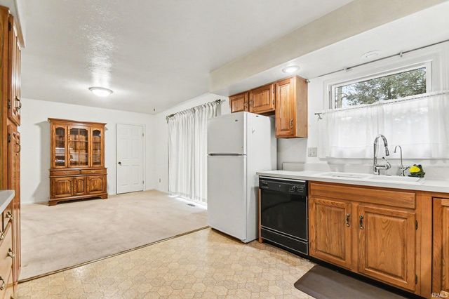511 S BROOK Avenue, Mishawaka, IN 46544