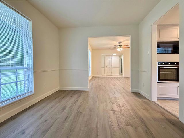 2043 Cherry Laurel Drive, Spring, TX 77386