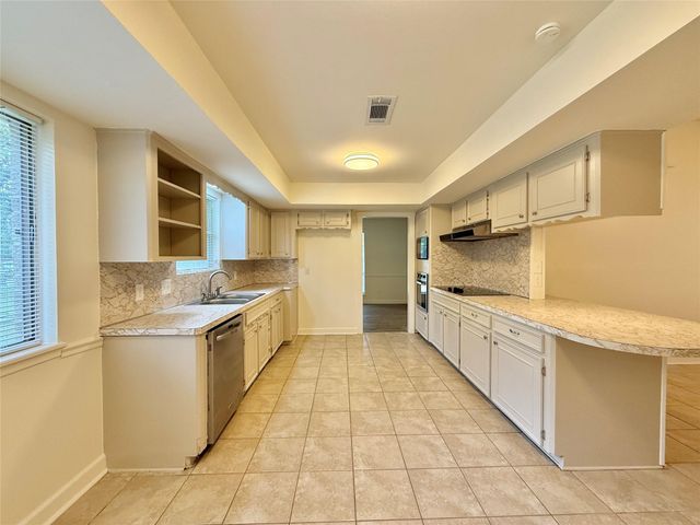 2043 Cherry Laurel Drive, Spring, TX 77386