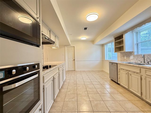 2043 Cherry Laurel Drive, Spring, TX 77386