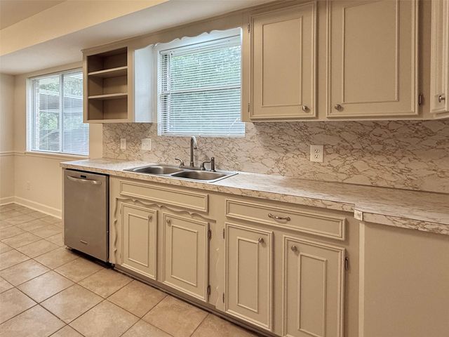 2043 Cherry Laurel Drive, Spring, TX 77386