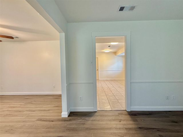 2043 Cherry Laurel Drive, Spring, TX 77386