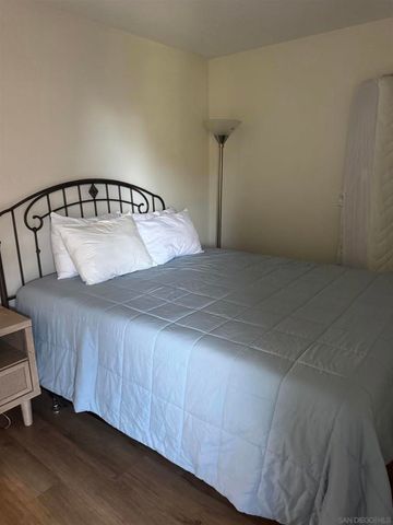 4051 Fanuel 2, San Diego, CA 92109