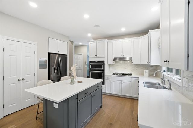 7484 Hunters Trail, West Chester, OH 45069