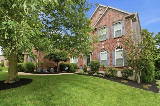 7484 Hunters Trail, West Chester, OH 45069