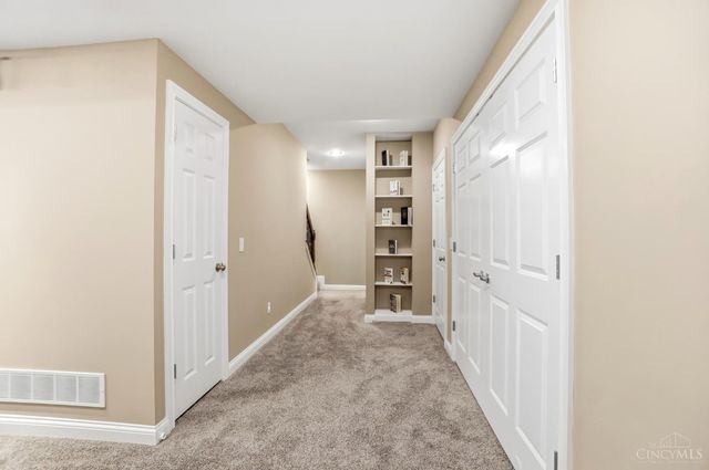 7484 Hunters Trail, West Chester, OH 45069