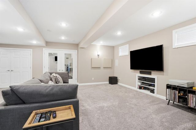 7484 Hunters Trail, West Chester, OH 45069