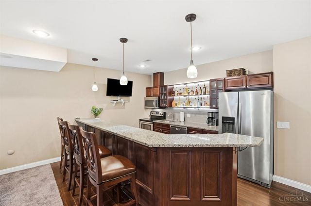7484 Hunters Trail, West Chester, OH 45069