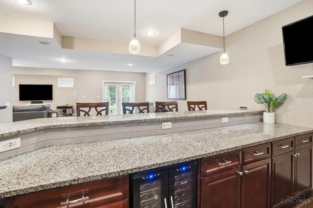 7484 Hunters Trail, West Chester, OH 45069